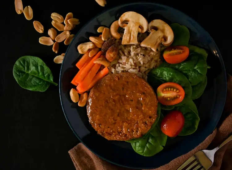 Котлета вегетаріанська "Бургерна" без м'яса, без глютену, без ГМО, 220 г, AVEI FOODS фото
