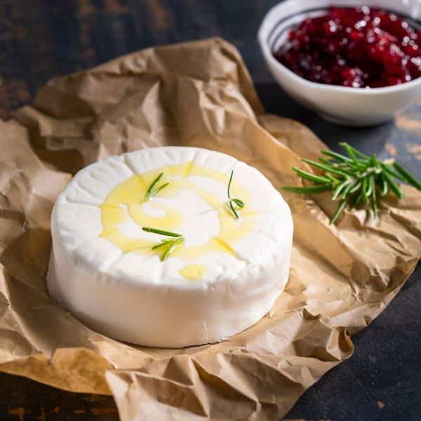 Сыр растительный Камамбер кремовый, мягкий без лактозы, веганский, 150 г, VioLife фото