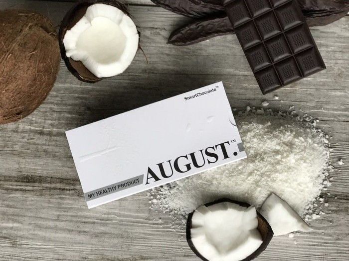Натуральний керобовий шоколад з кокосом та ваніллю, без молока, без цукру, 80 г, August фото