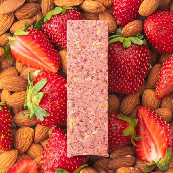 Кето протеиновый батончик Strawberri+ Almond, без глютена, 45г, FIZI фото